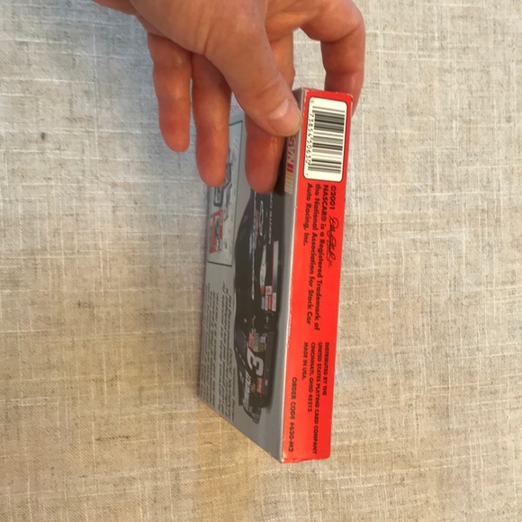 NASCAR Dale Earnhardt Collector Card Tin 2000 NEW - Picture 14 of 14